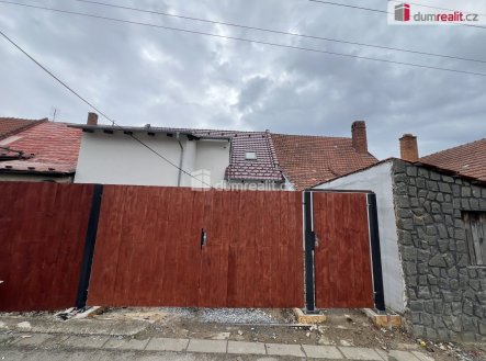 11 | Prodej - dům/vila, 249 m²