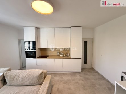 Pronájem bytu, 2+kk, 38 m²