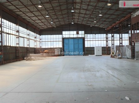 Pronájem komerčního objektu, sklad, 1 543 m²