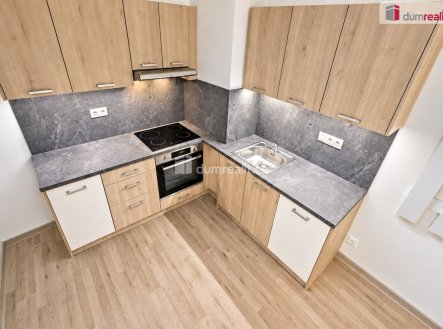 Pronájem obchodní prostory, 37 m²