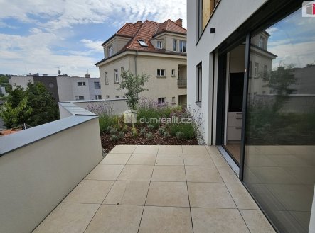 Pronájem bytu, 2+kk, 72 m²