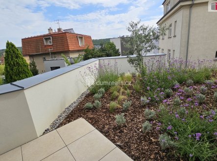 Pronájem bytu, 2+kk, 72 m²