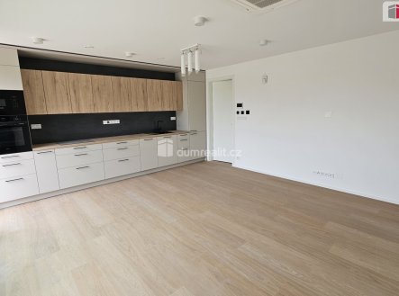 Pronájem bytu, 2+kk, 72 m²