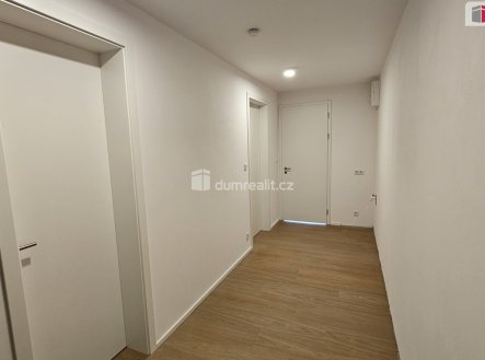 Pronájem bytu, 2+kk, 72 m²