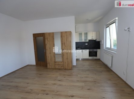 Pronájem bytu, 1+kk, 40 m²