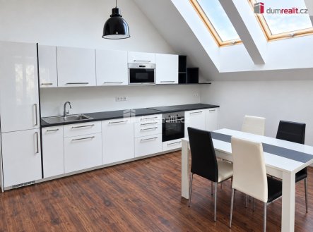 Pronájem bytu, 2+kk, 60 m²
