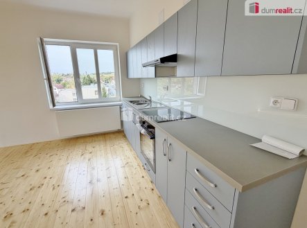 Pronájem bytu, 2+kk, 70 m²