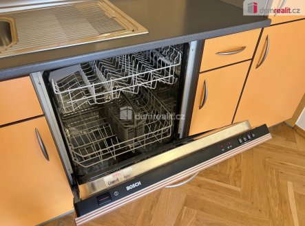 Pronájem bytu, 2+kk, 84 m²