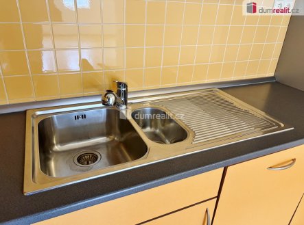 Pronájem bytu, 2+kk, 84 m²