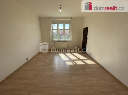 Pronájem bytu, 2+1, 60 m²