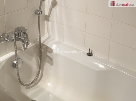 Pronájem bytu, 1+kk, 27 m²