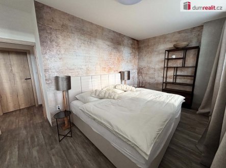 Pronájem bytu, 2+kk, 90 m²