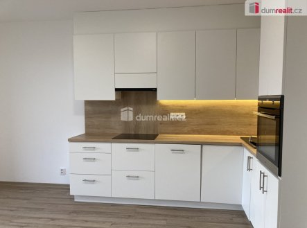 Pronájem bytu, 2+kk, 64 m²