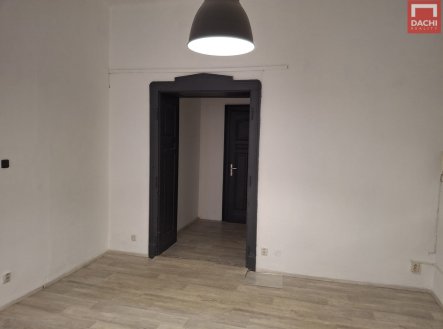 Pronájem kanceláře, 80 m²