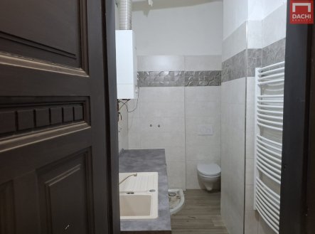 Pronájem kanceláře, 80 m²