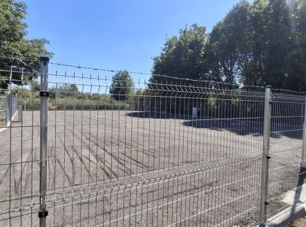 Pronájem pozemku pro komerční výstavbu, 743 m²