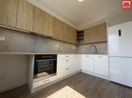 Pronájem bytu, 2+1, 43 m²