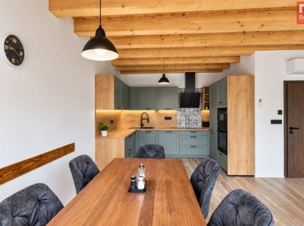 Prodej jiné komerční nemovitosti, 84 m²