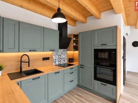 Prodej jiné komerční nemovitosti, 84 m²