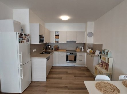 Pronájem bytu, 2+kk, 5 195 m²