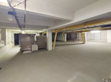 Pronájem komerčního objektu, sklad, 279 m²