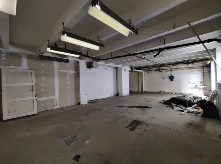 Pronájem komerčního objektu, sklad, 253 m²