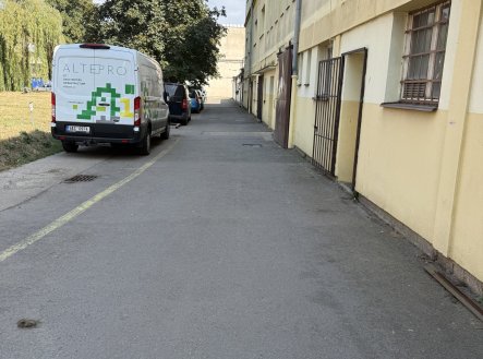 Pronájem komerčního objektu, sklad, 49 m²