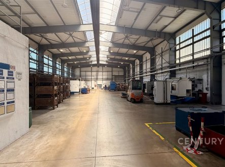 Pronájem výrobní prostory, 4 762 m²