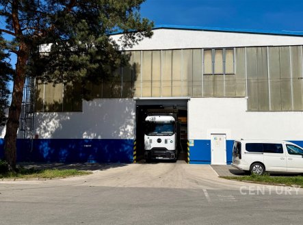 Pronájem výrobní prostory, 3 000 m²