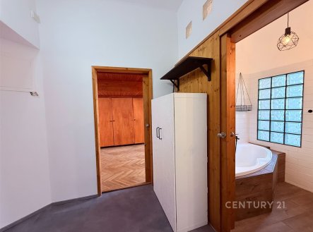Pronájem bytu, 2+kk, 51 m²