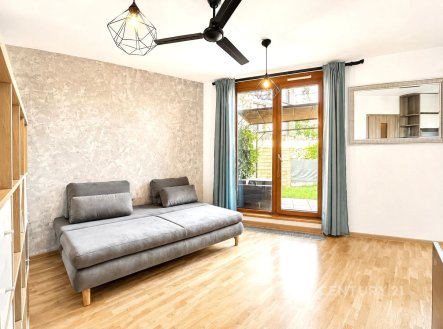 . | Pronájem bytu, 1+kk, 36 m²