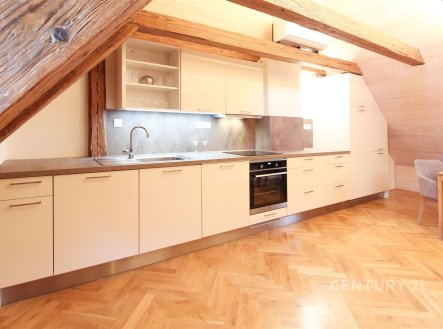 Pronájem bytu, 2+kk, 73 m²