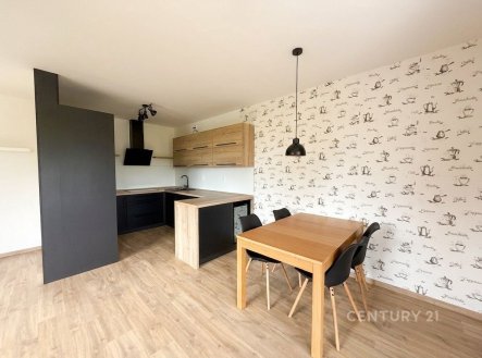 Pronájem bytu, 3+1, 81 m²