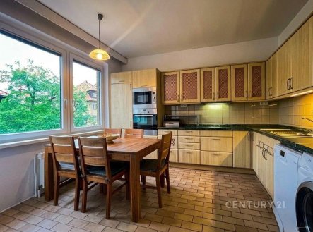 Pronájem bytu, 4+kk, 85 m²