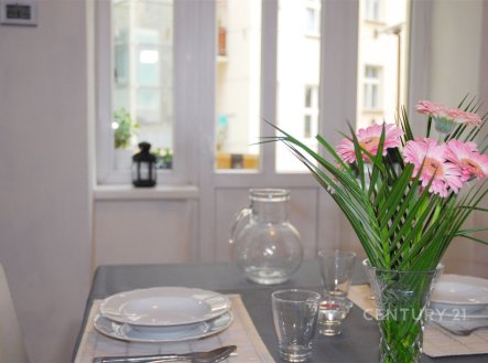 Pronájem bytu, 3+kk, 87 m²