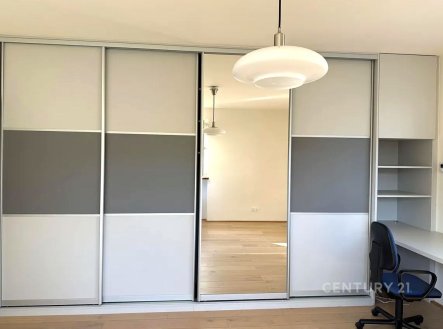 Pronájem bytu, 2+1, 63 m²