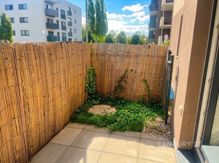 Pronájem bytu, 1+kk, 28 m²