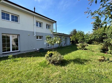 Pronájem domu/vily, 150 m²