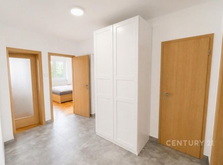 Pronájem bytu, 3+kk, 72 m²
