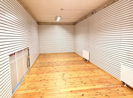 Pronájem skladu, 297 m²
