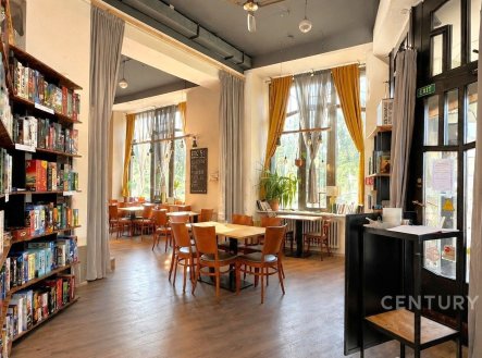 Pronájem obchodní prostory, 210 m²