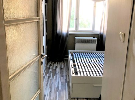 Pronájem bytu, 1+kk, 40 m²