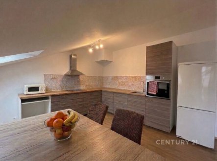 Pronájem bytu, 2+kk, 73 m²