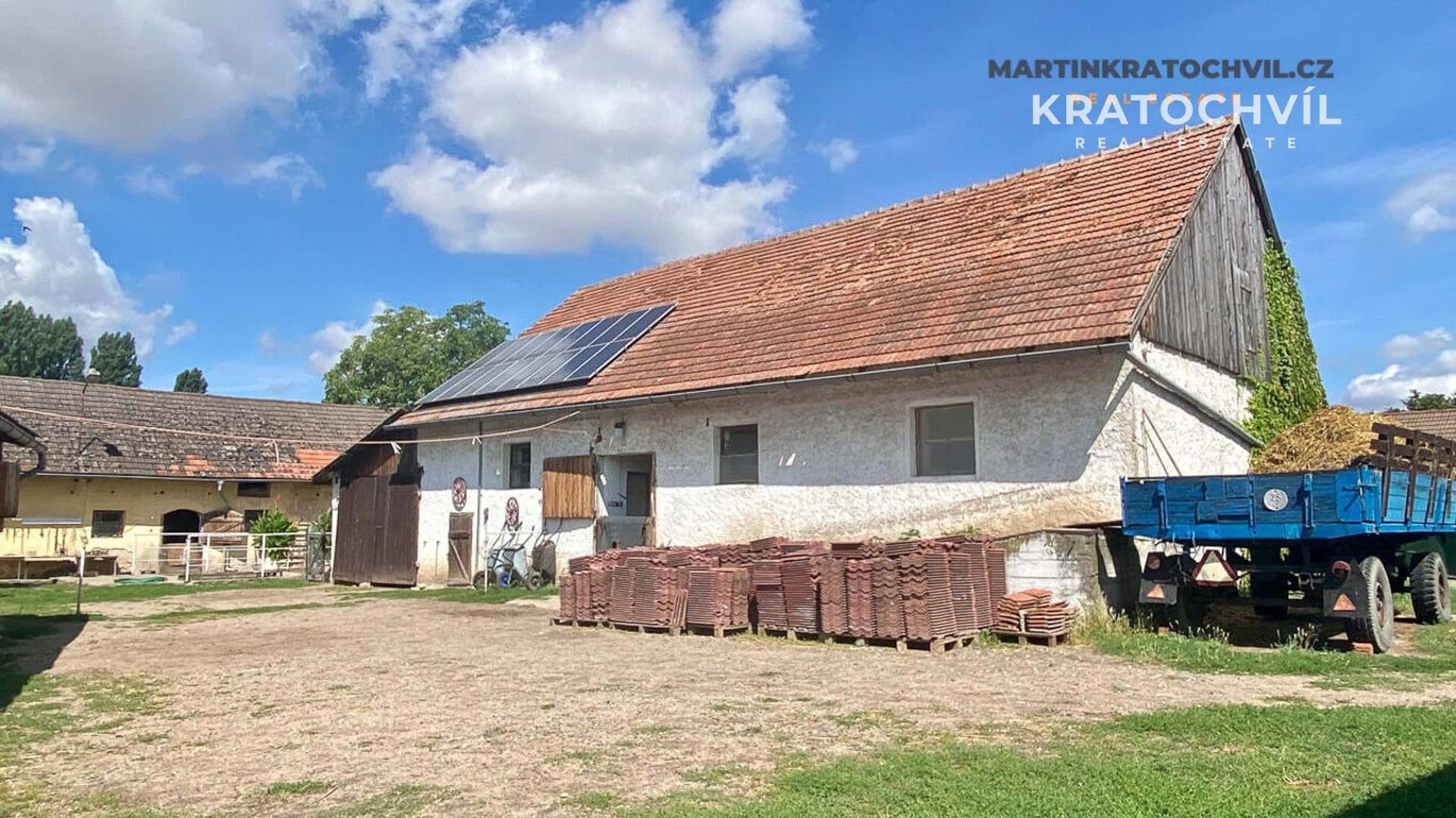 Zemědělská usedlost, 400 m2, Úmyslovice u Nymburka, pozemek 1727 m2