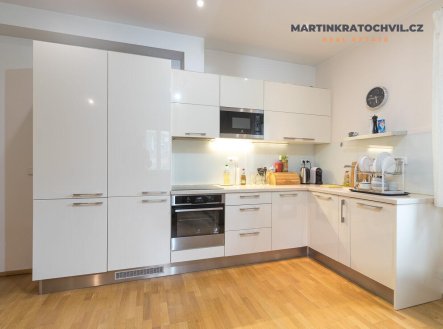 Pronájem bytu, 3+kk, 76 m²