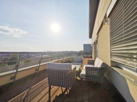 Pronájem bytu, 2+kk, 86 m²