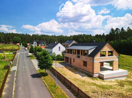 Prodej - dům/vila, 311 m²