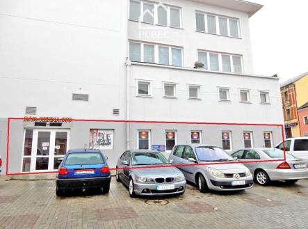 Pronájem - obchodní prostor, 410 m²
