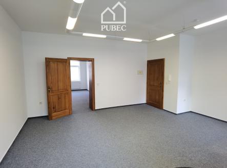Pronájem - kanceláře, 48 m²