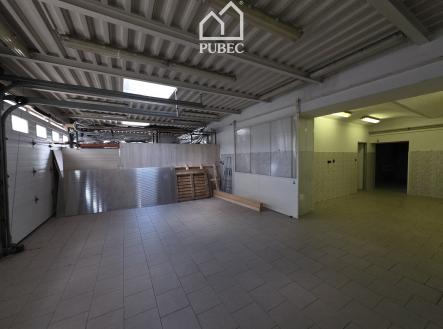 Pronájem komerčního objektu, výroba, 300 m²